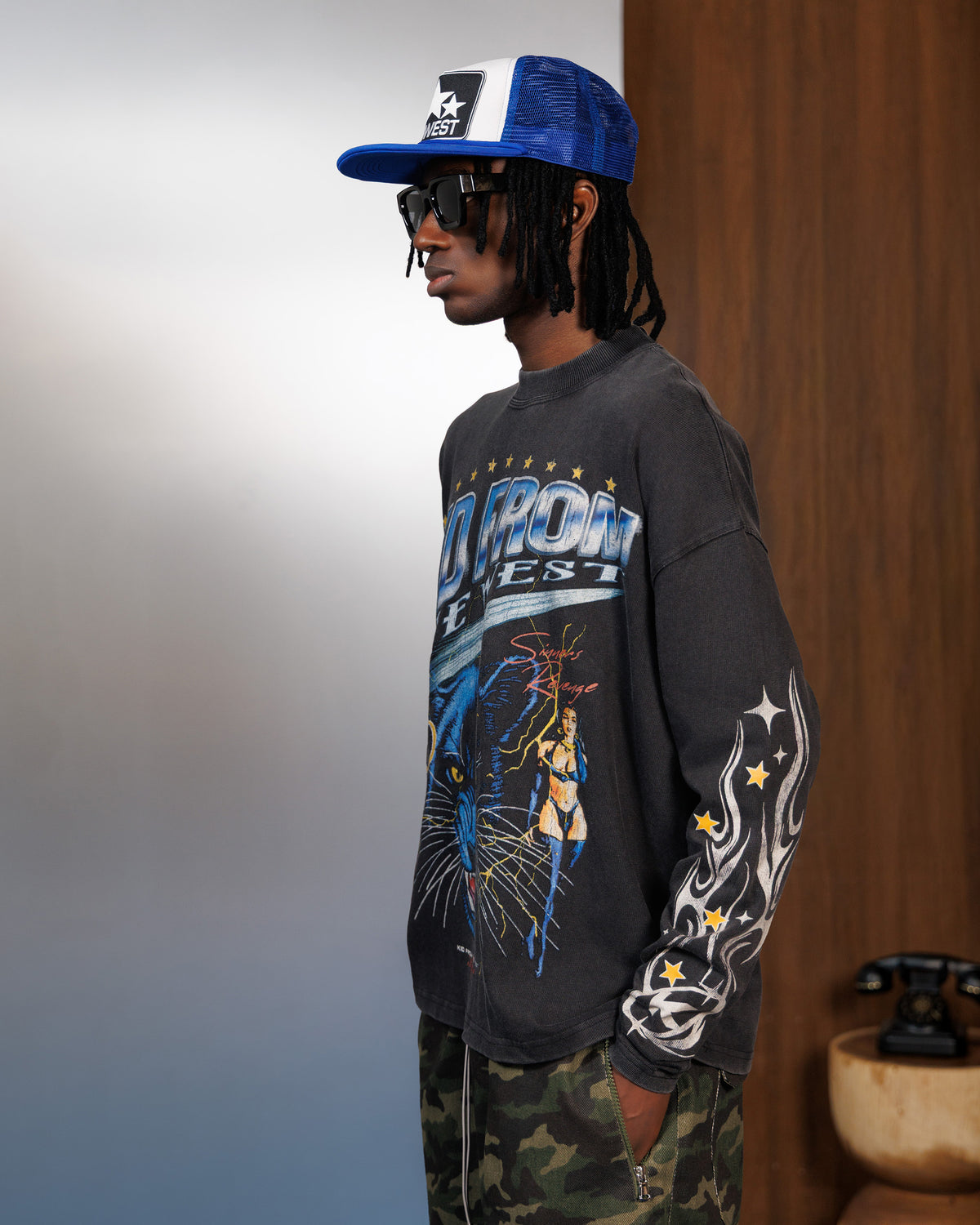 REVENGE LONGSLEEVE - VINTAGE BLACK