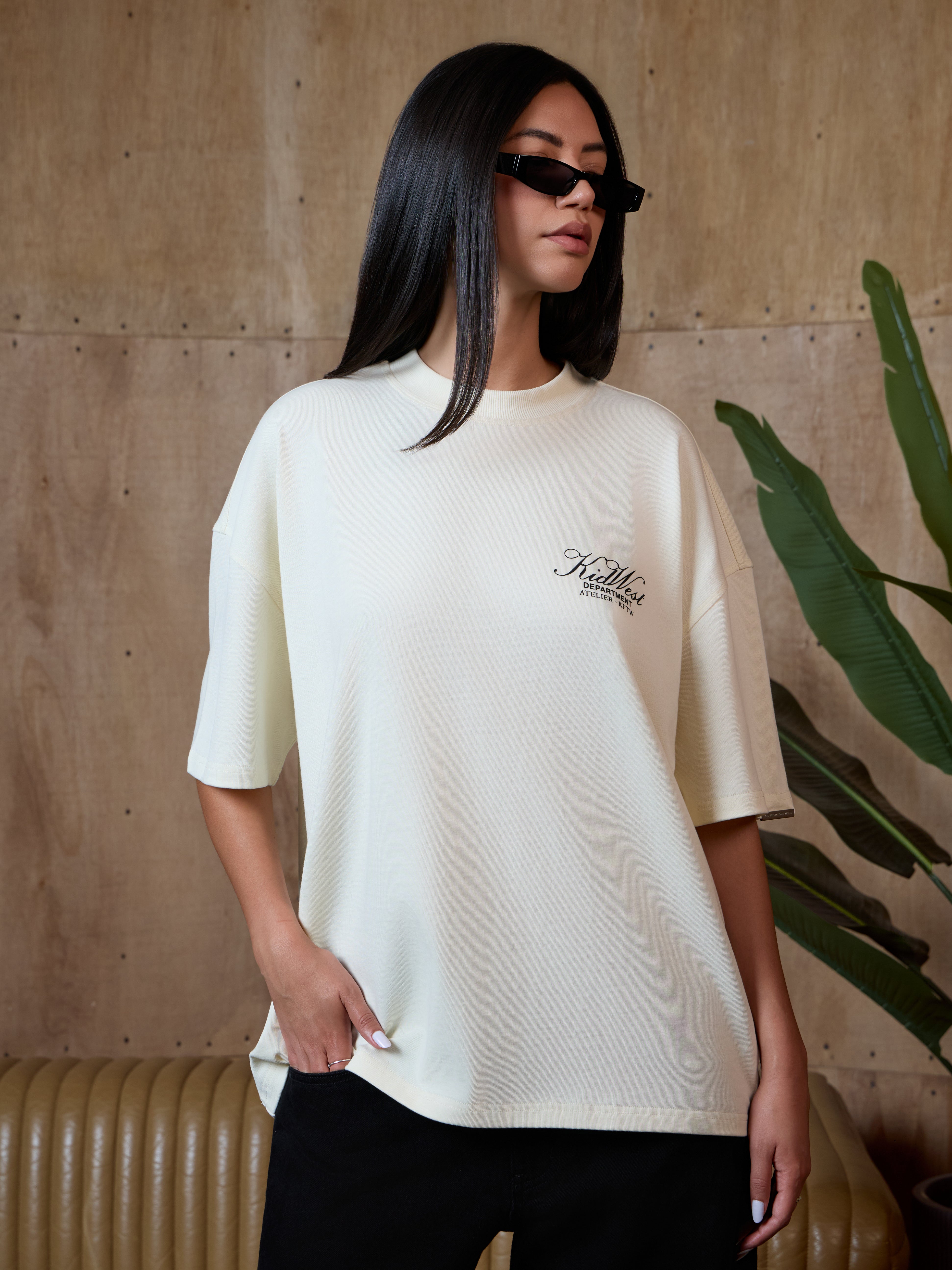 SCRIPT T-SHIRT - VINTAGE WHITE KID FROM THE WEST