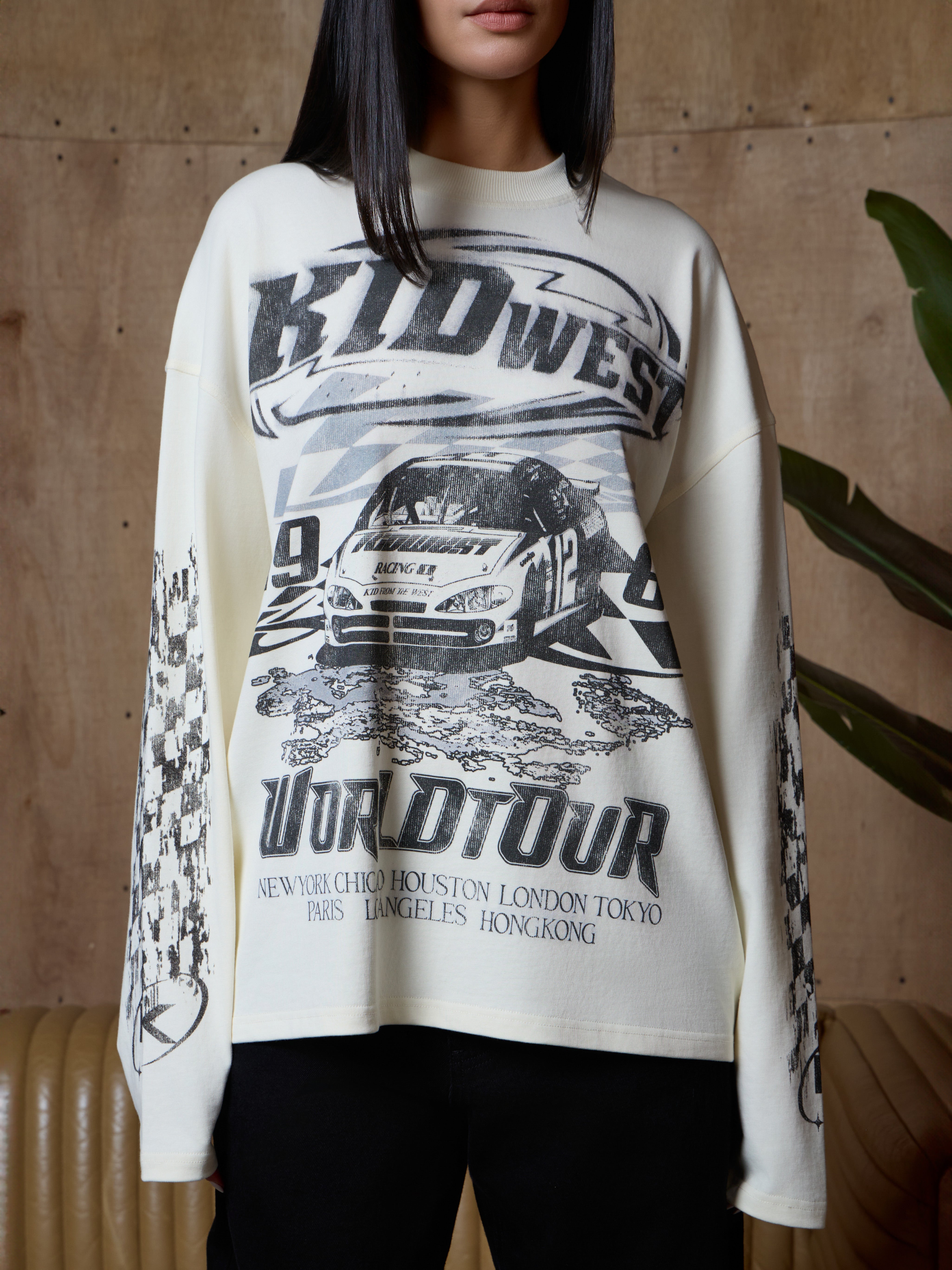 WORLD TOUR LONGSLEEVE - VINTAGE WHITE KID FROM THE WEST