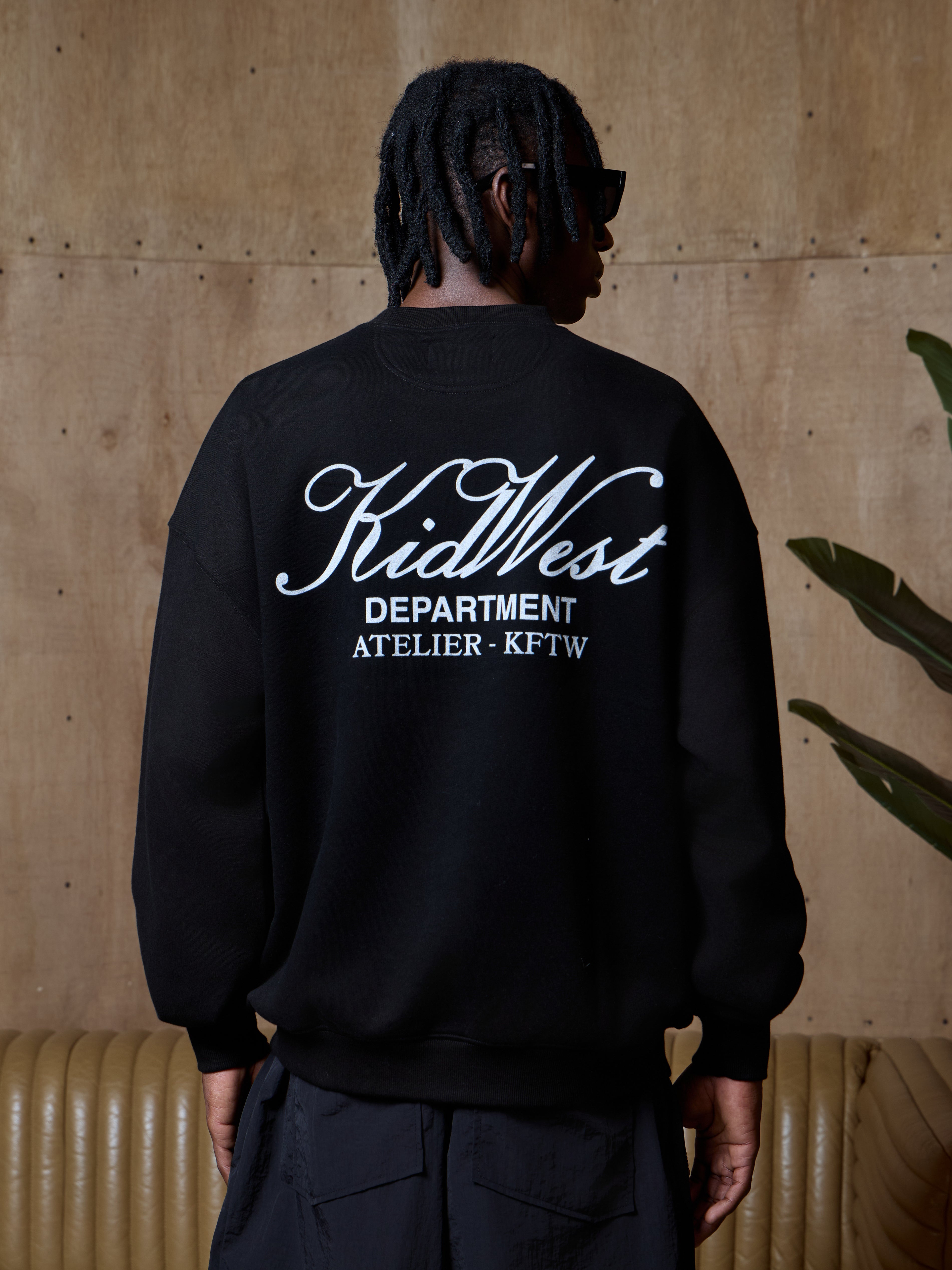 SCRIPT SWEATSHIRT -  BLACK KID FROM THE WEST