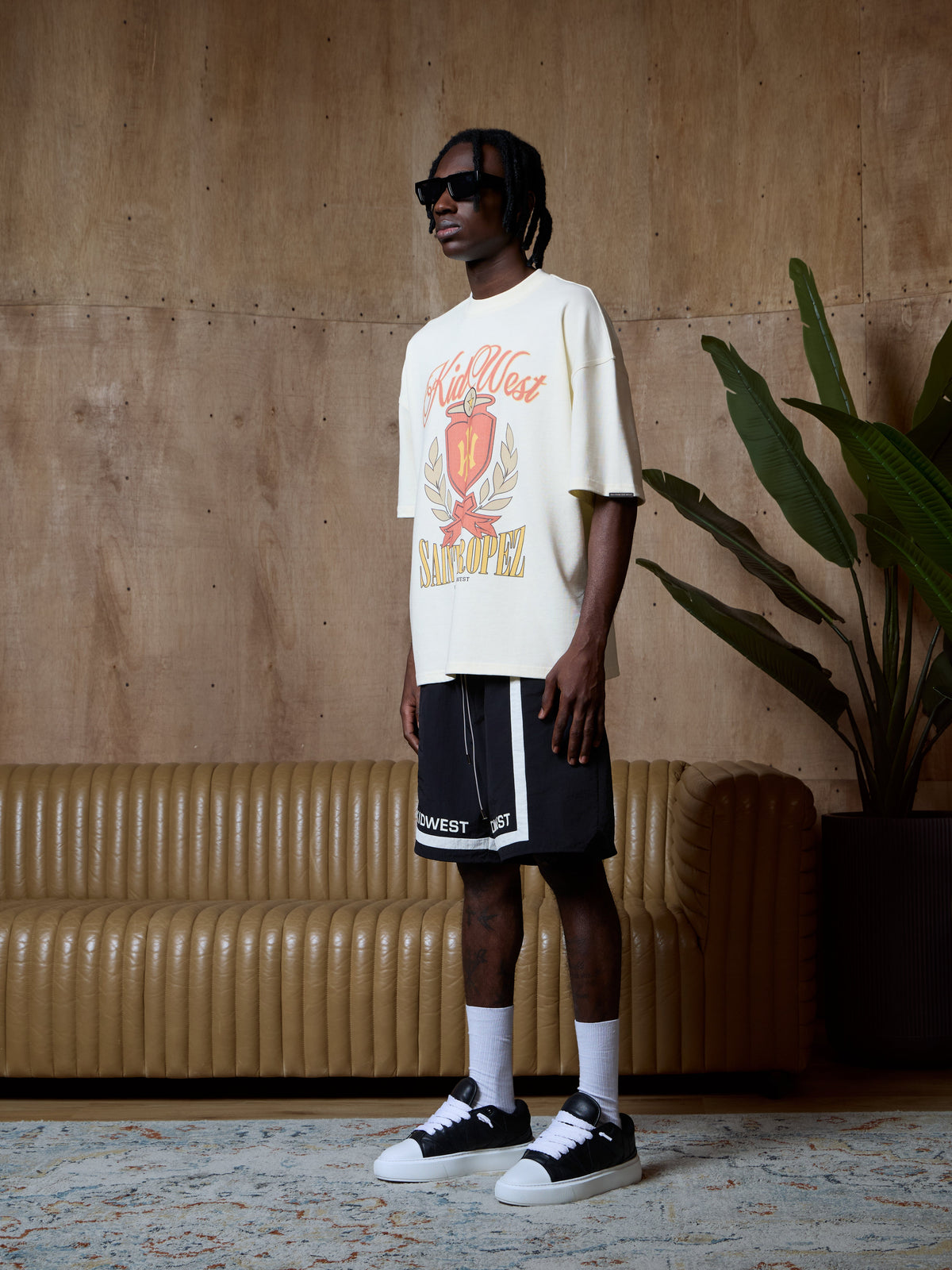SAINT TROPEZ T-SHIRT - IVORY WHITE KID FROM THE WEST