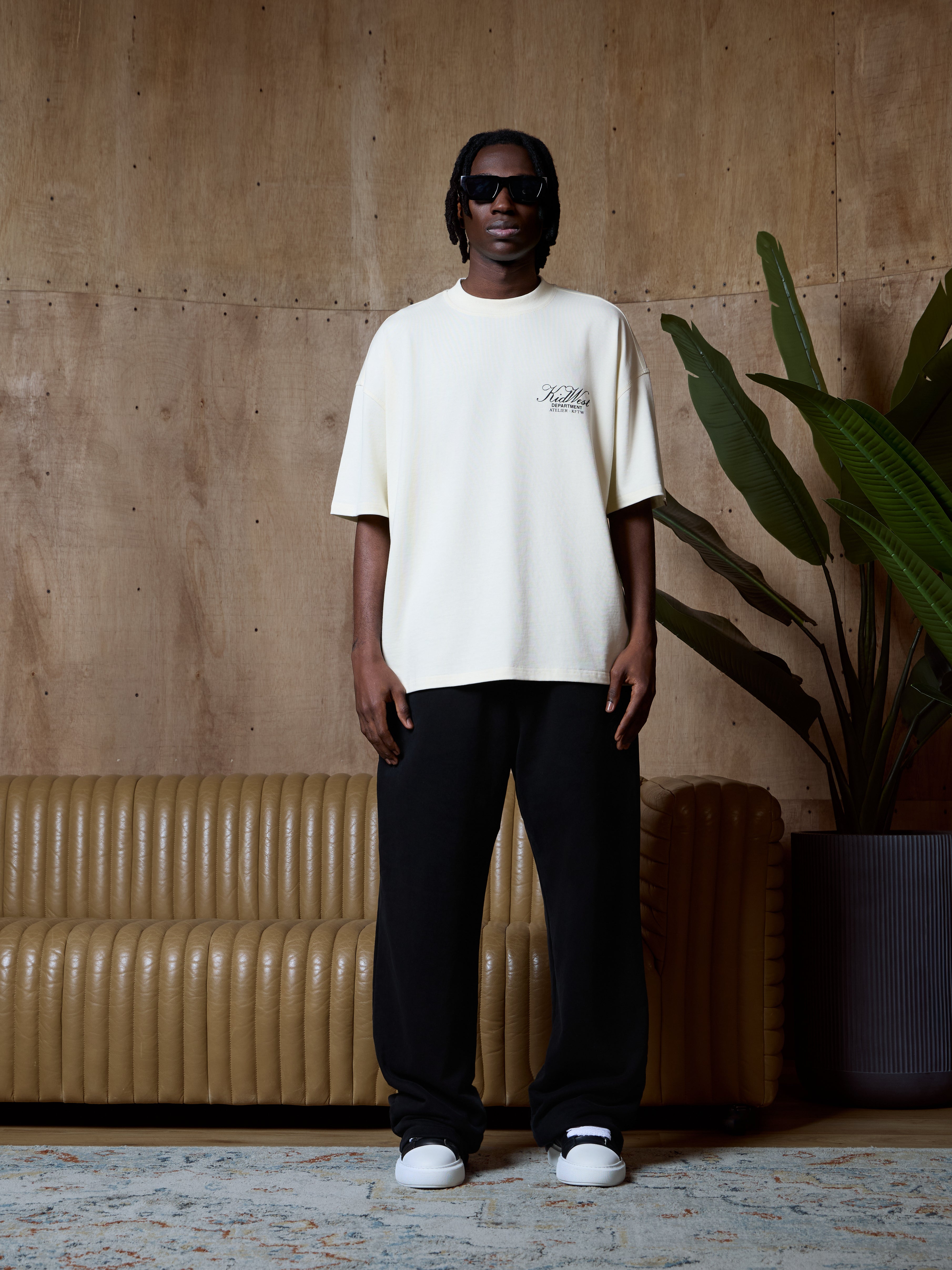 SCRIPT T-SHIRT - VINTAGE WHITE KID FROM THE WEST
