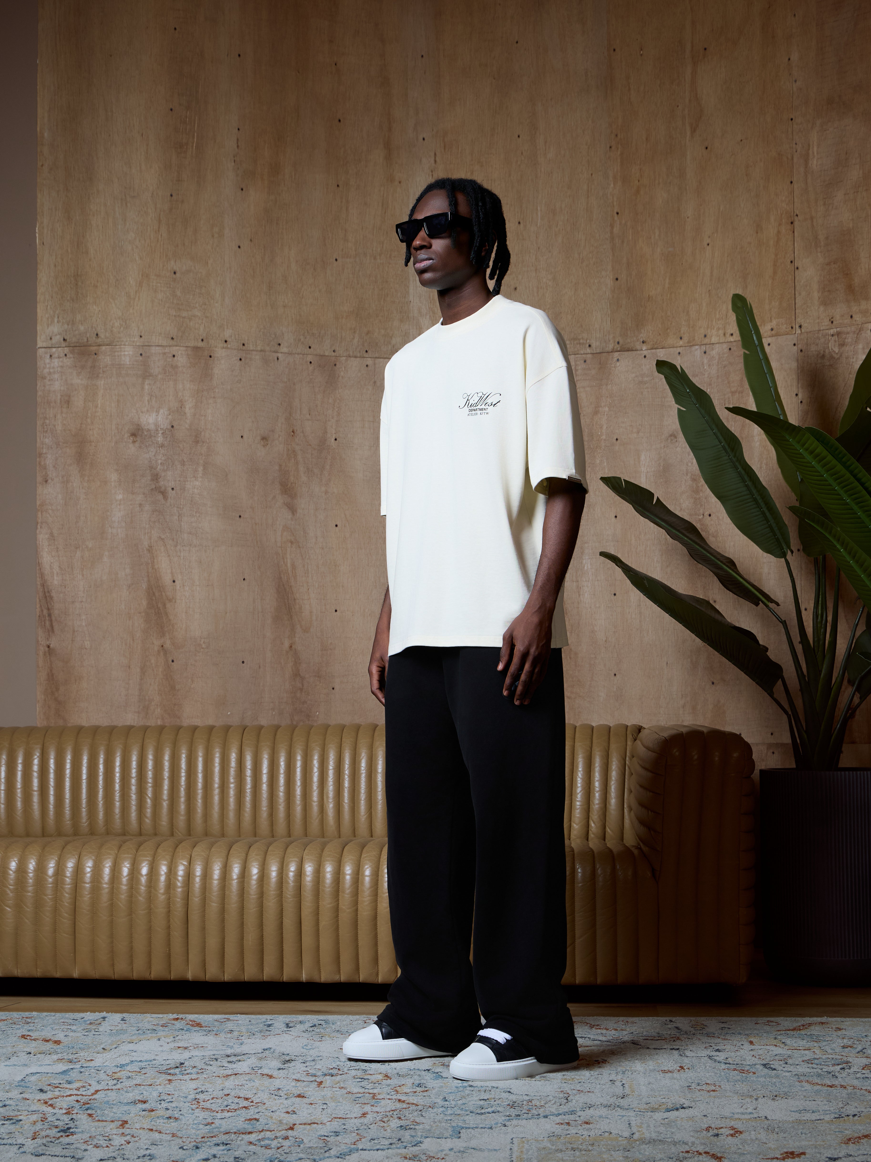 SCRIPT T-SHIRT - VINTAGE WHITE KID FROM THE WEST