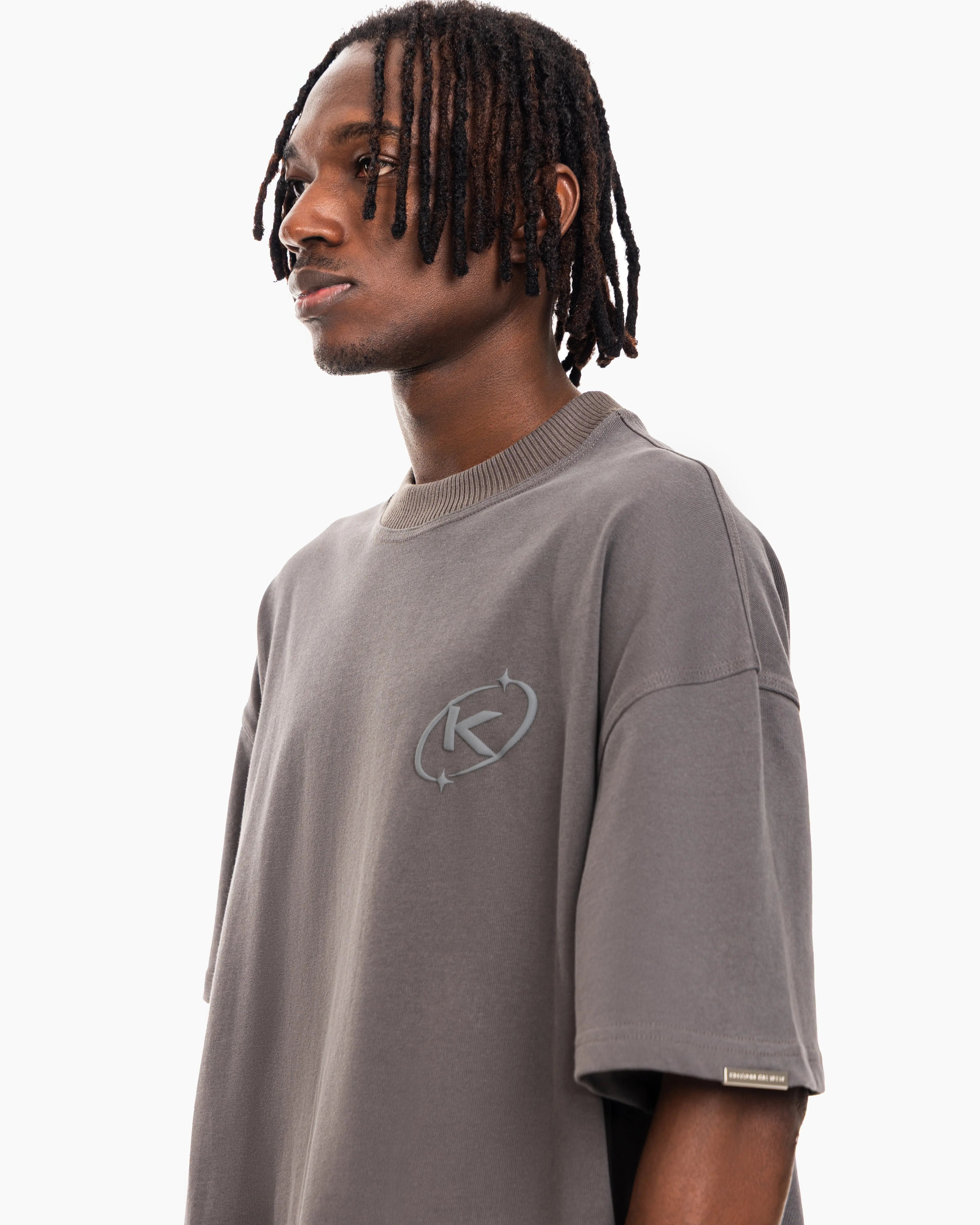 BASICS T-SHIRT -  STONE KID FROM THE WEST