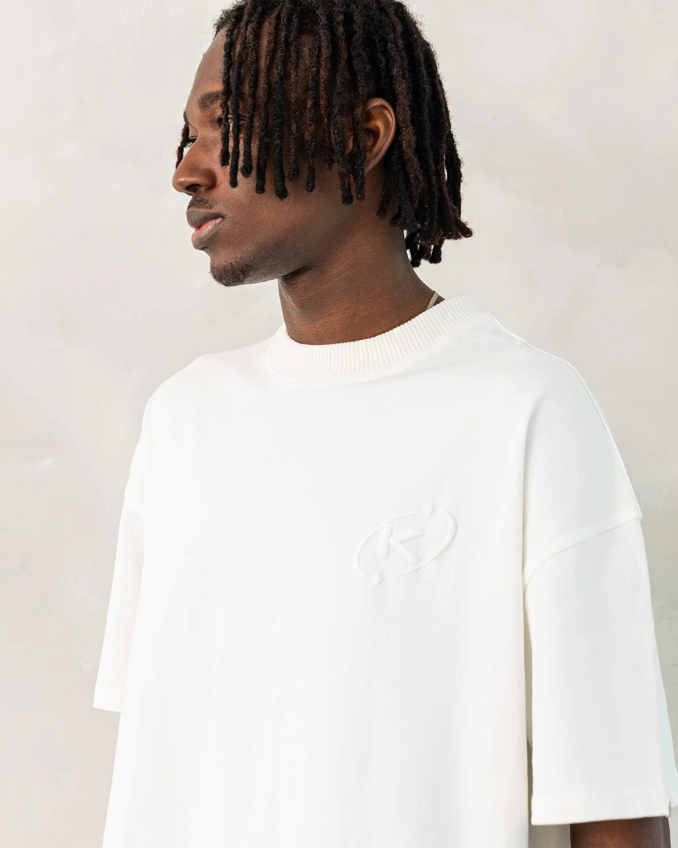 BASICS T-SHIRT - WHITE KID FROM THE WEST