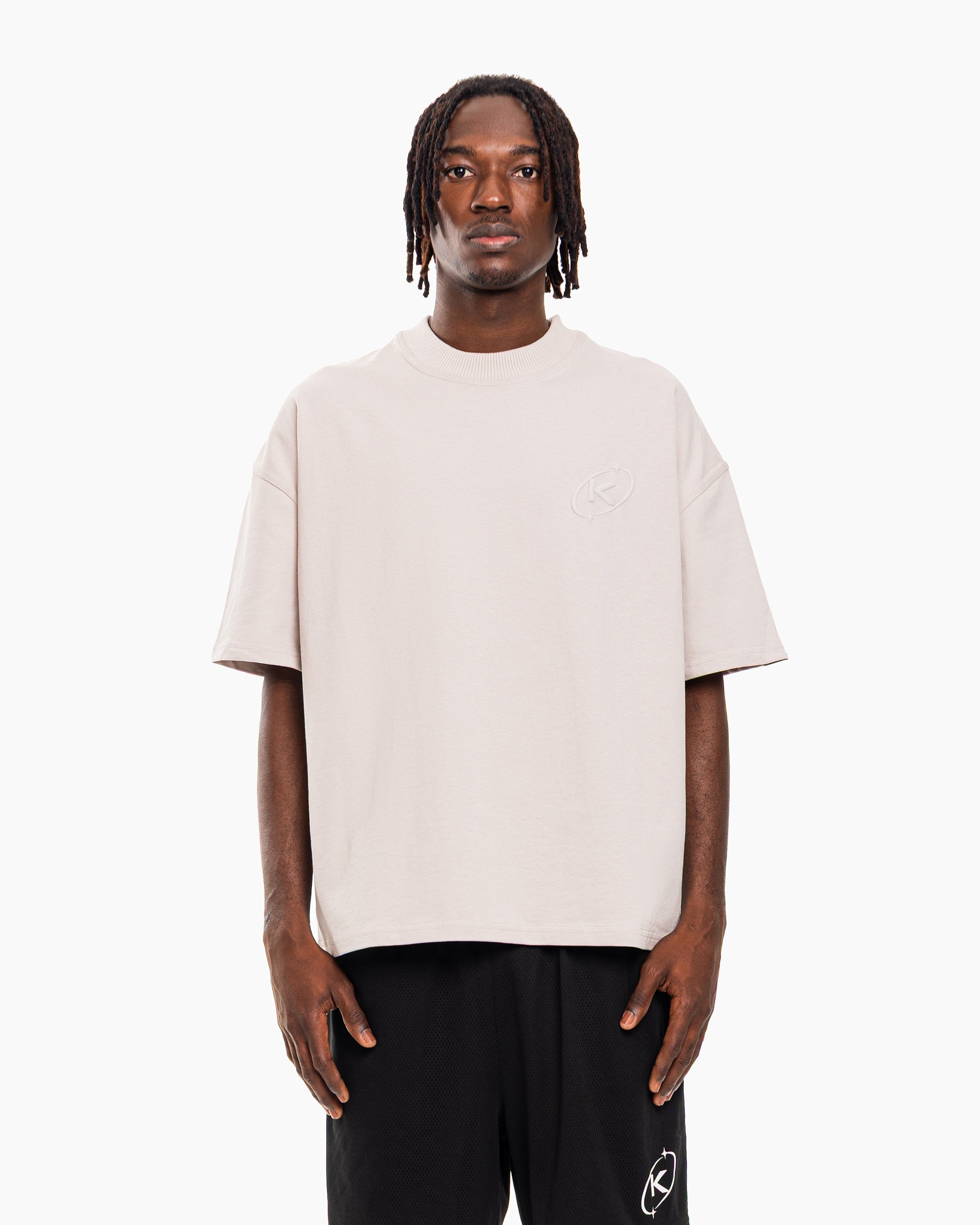 BASICS TEE - SAND KID FROM THE WEST