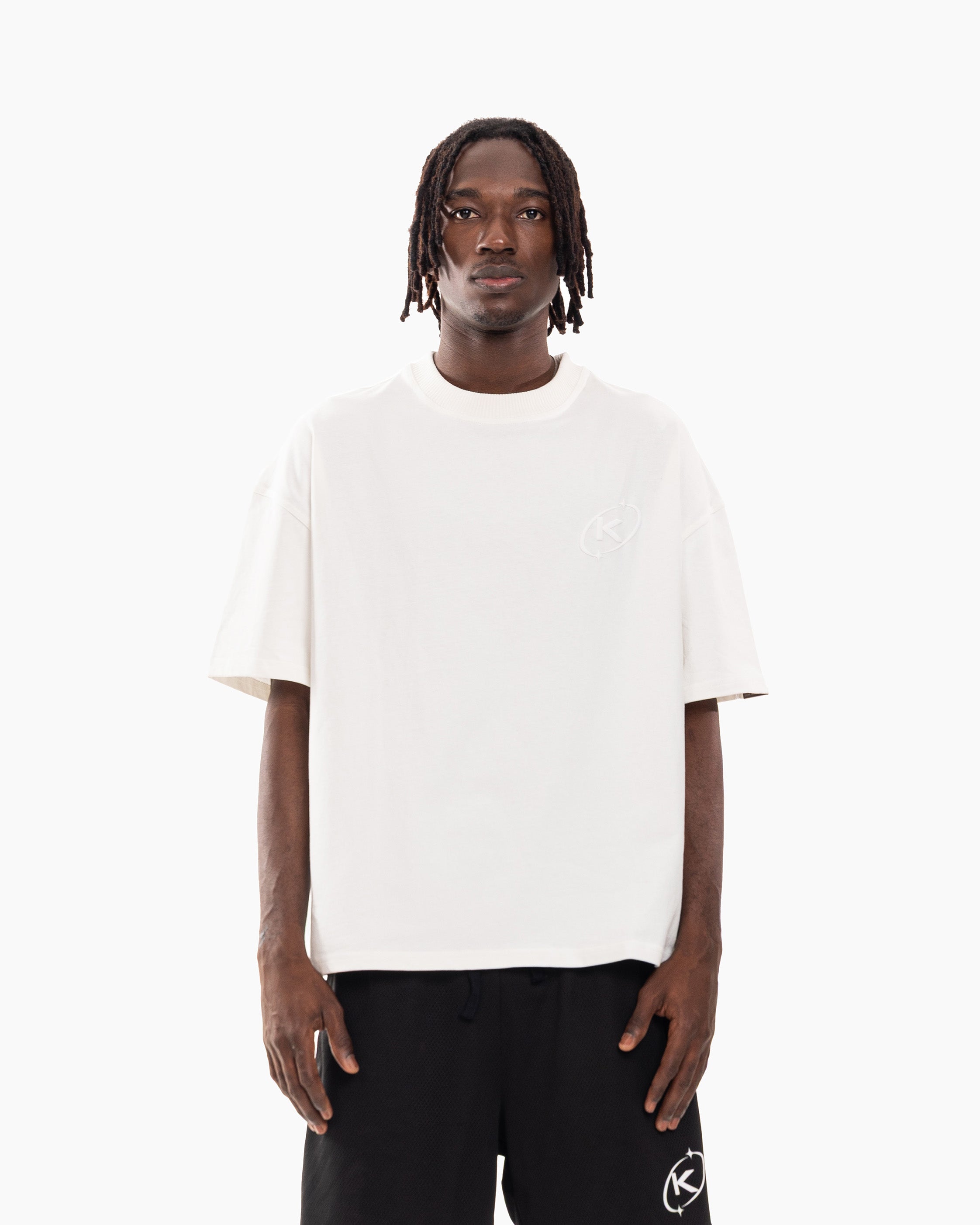 BASICS TEE - WHITE KID FROM THE WEST