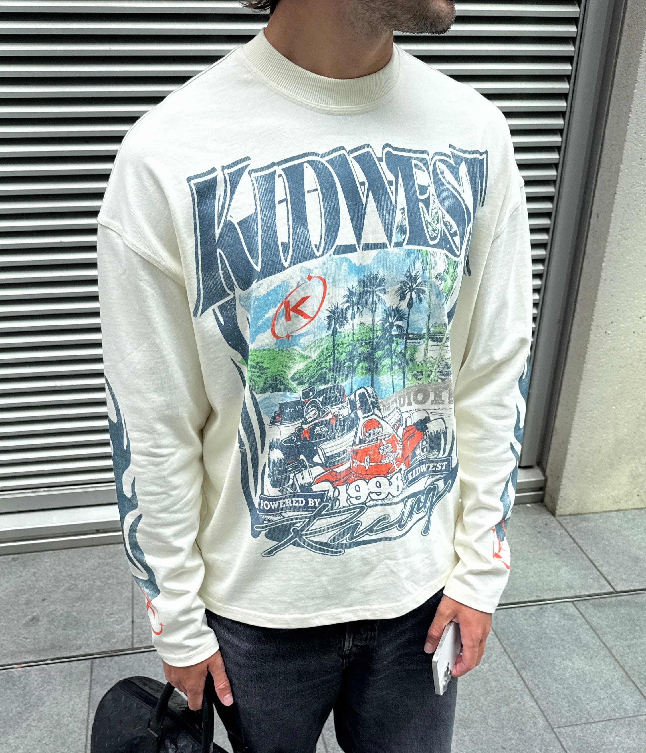 CIRCUIT ROYALE LONGSLEEVE - VINTAGE WHITE KID FROM THE WEST